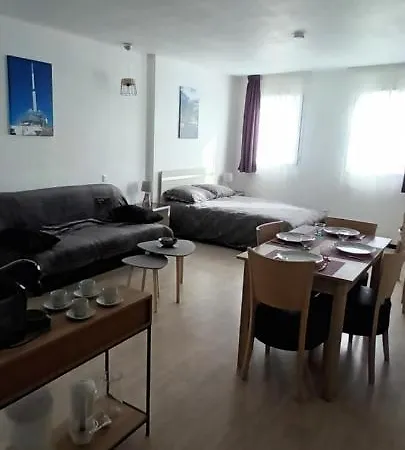 Grand Classe 2 Etoiles De 1 A 4 Personnes Apartmán