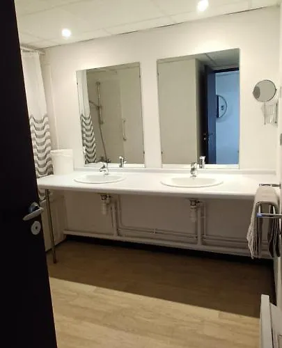 Grand Classe 2 Etoiles De 1 A 4 Personnes