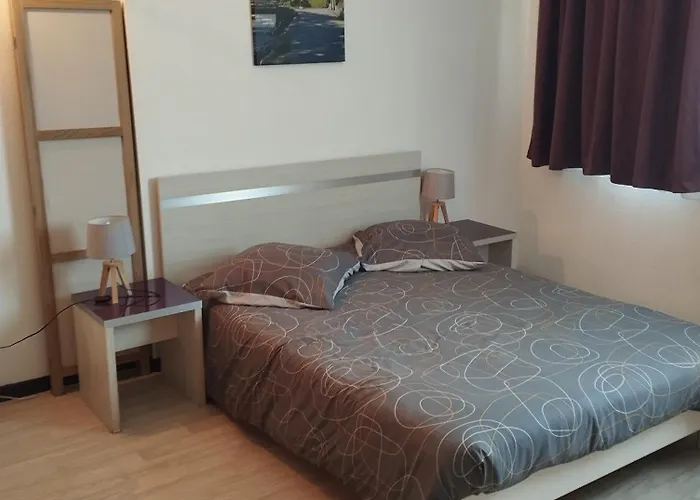 Grand Classe 2 Etoiles De 1 A 4 Personnes